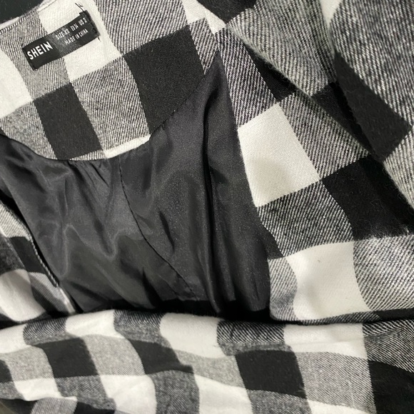 XS-SHEIN Surplice Neck Puff Sleeve Gingham Blazer. - Picture 4 of 5